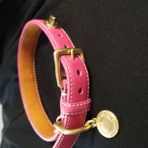 COACH VINTAGE"RARE LIMITED EDITION TURNLOCK LEATHER PINK PET COLLAR IN SML - Picture 6 of 8